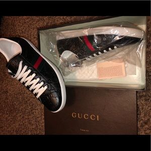 Gucci shoe